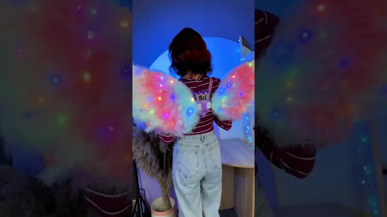 Детские крылья с подсветкой, движением и музыкой