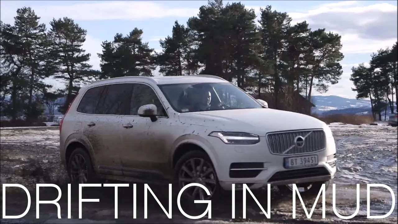 2016 Volvo XC90 - Drifting in mud