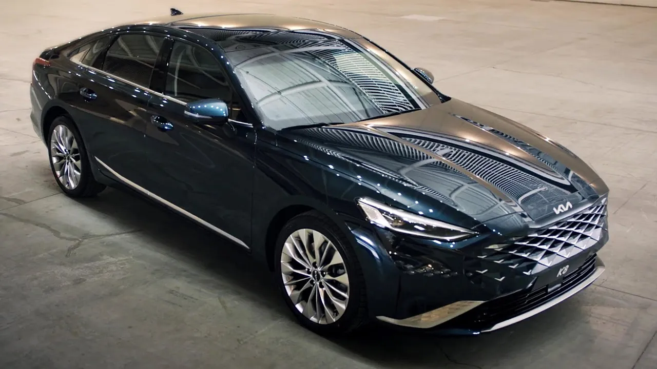 2021 Kia K8 - interior Exterior and Driving (High-Tech Sedan)