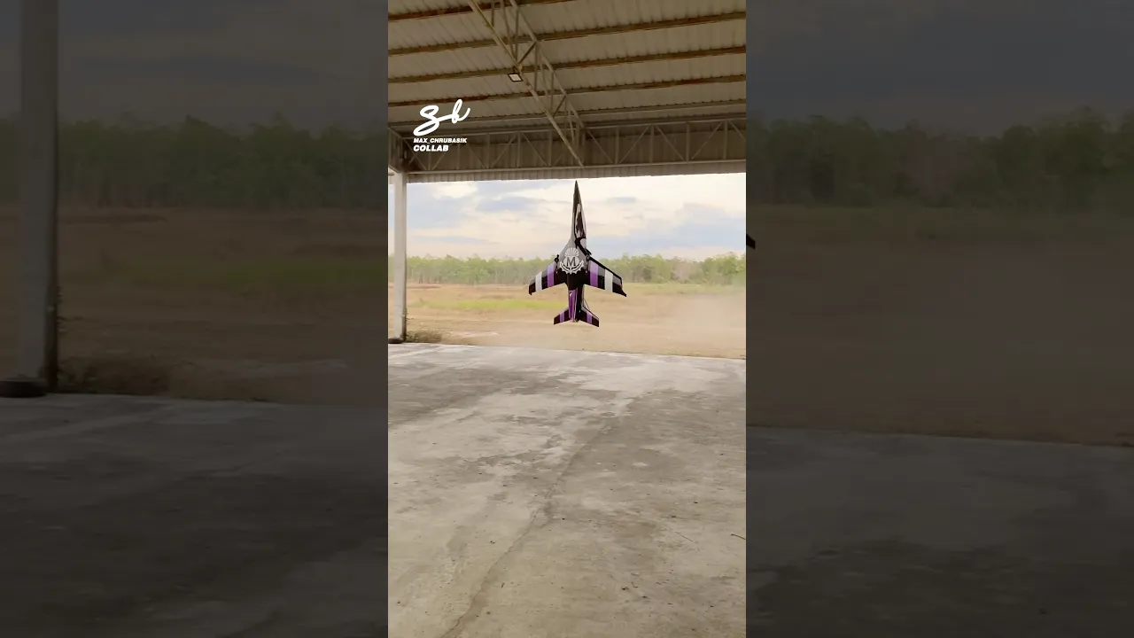 When your plane moonwalks in the air 🤯 #rcplane #rc #planes