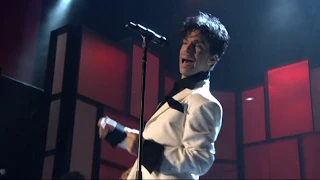 Prince performs &quot;Kiss&quot; at the 2004 Rock & Roll Hall of Fame Induction Ceremony