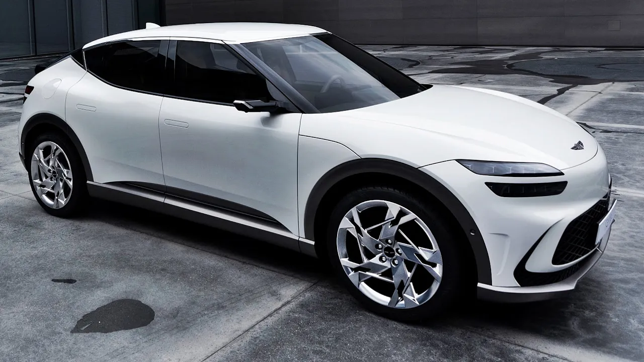 2022 Genesis GV60 - Exterior, interior and Driving (Luxury Small SUV)