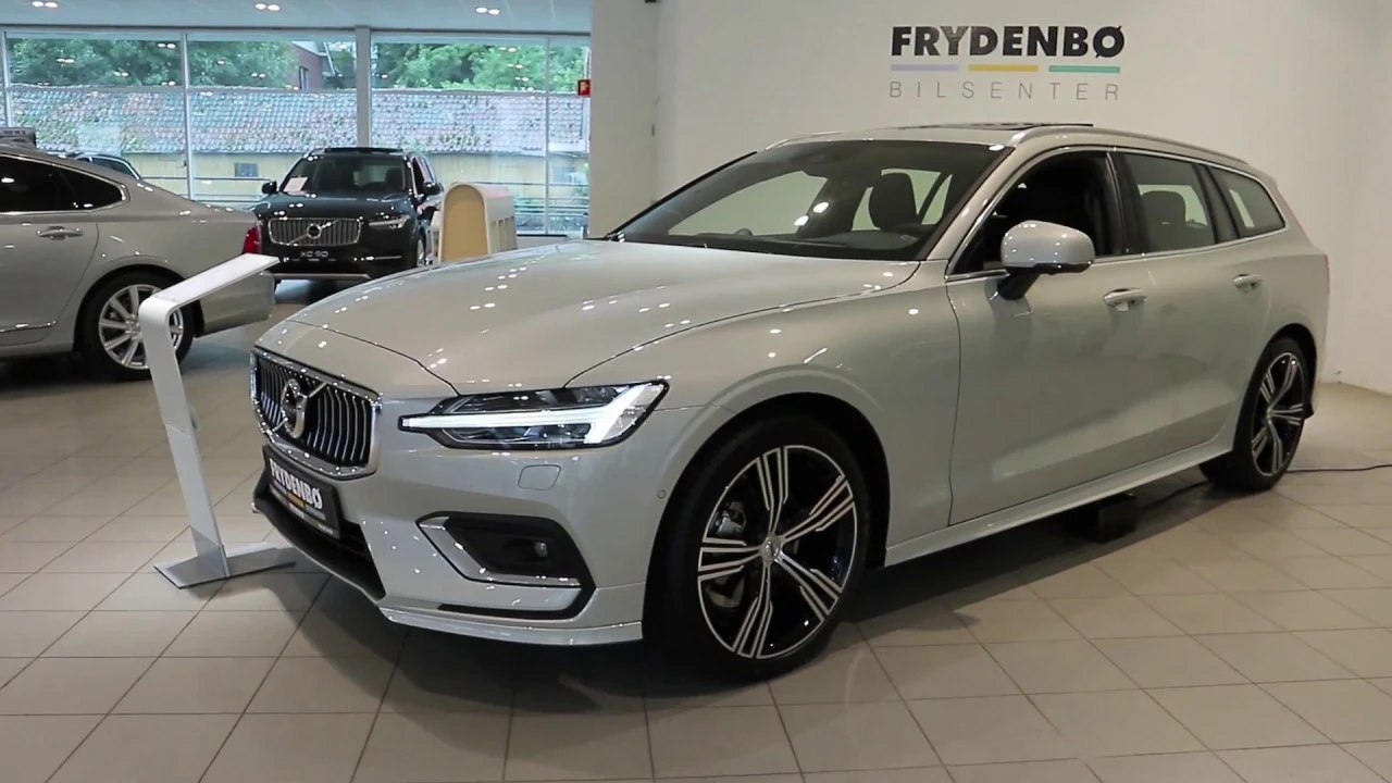 2019 Volvo V60 Inscription w/Styling Package: Exterior & Interior Tour!