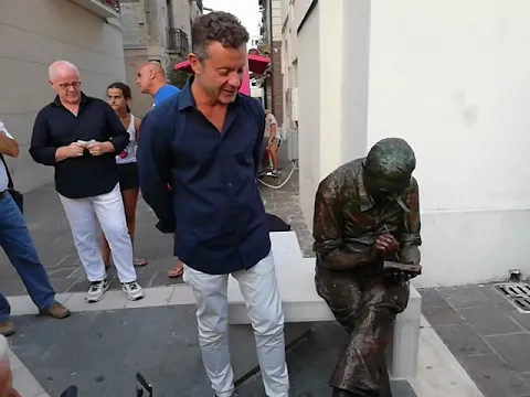 <span style="color:var(--accent)">Video:</span> Inaugurazione statua Benito Jacovitti