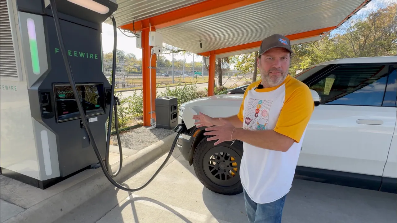 I've Never Seen A Boutique DCFC Location Like This! Franklin's Charging Little Rock Full Tour