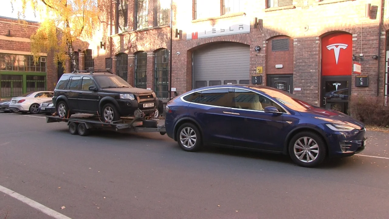 Towing a Land Rover