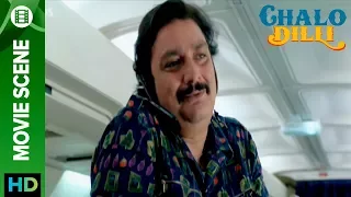 Vinay Pathak indecent behavior in airplane - Chalo Dilli