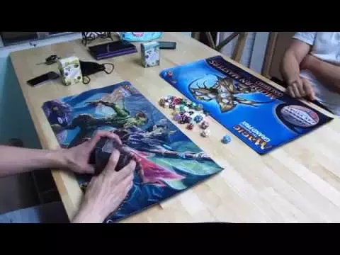 Magic: The Gathering: 2013 Core Set Booster Battle Pack Gameplay