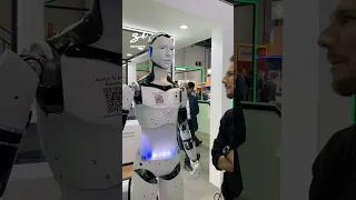 A Real-Life Talking Robot! 🤖 #robot #ai #tech