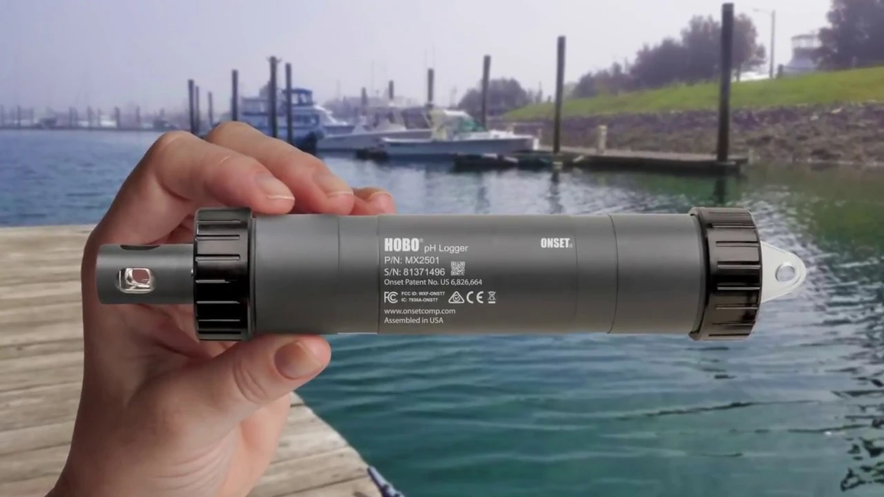 Onset HOBO pH and Temperature Data Logger