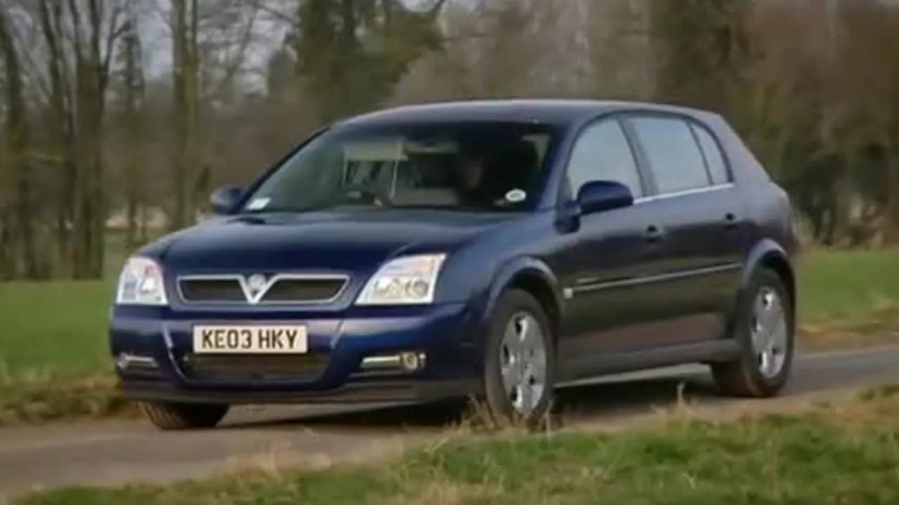 Vauxhall Signum - NOW WITH CELERY HOLDERS | Car Review | Top Gear
