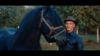 Ionut Nemes - Caii negrii semigrei 🐴