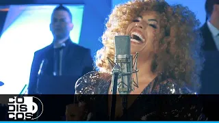 Medley Celia Cruz, La Vida Es Un Carnaval, Ríe Llora, Los Clones - Vídeo Oficial