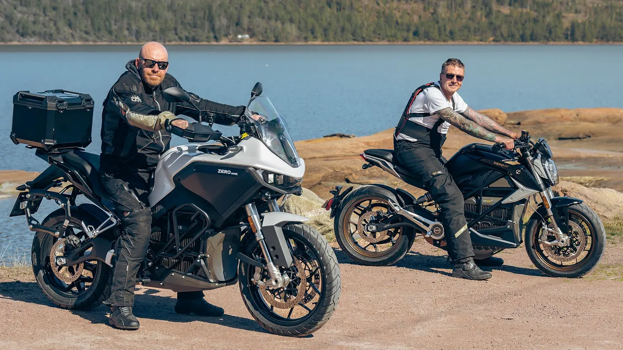 Duell: Bøllete caféracer vs motorsyklenes svar på SUV