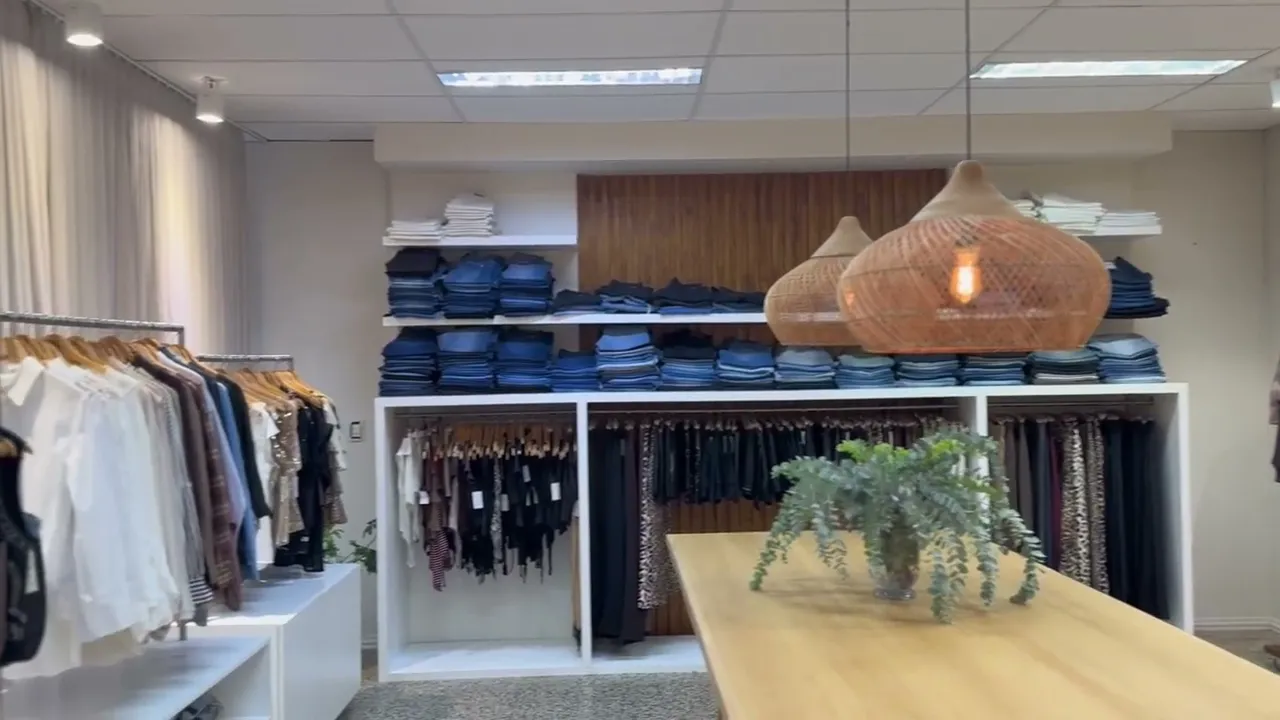 Video de Monaca Clothing