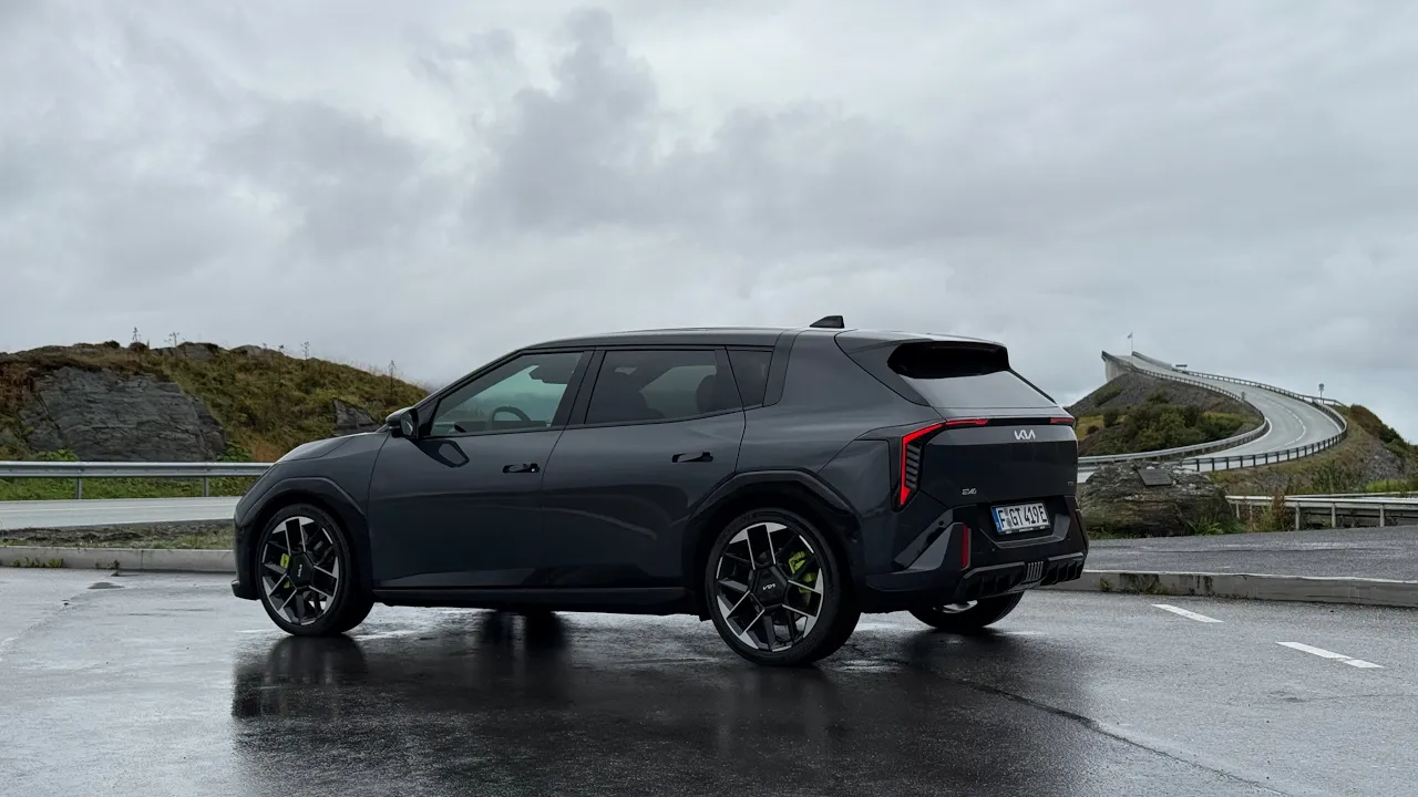 Kia EV4 GT - Bilen for deg som setter kjøreglede over plass