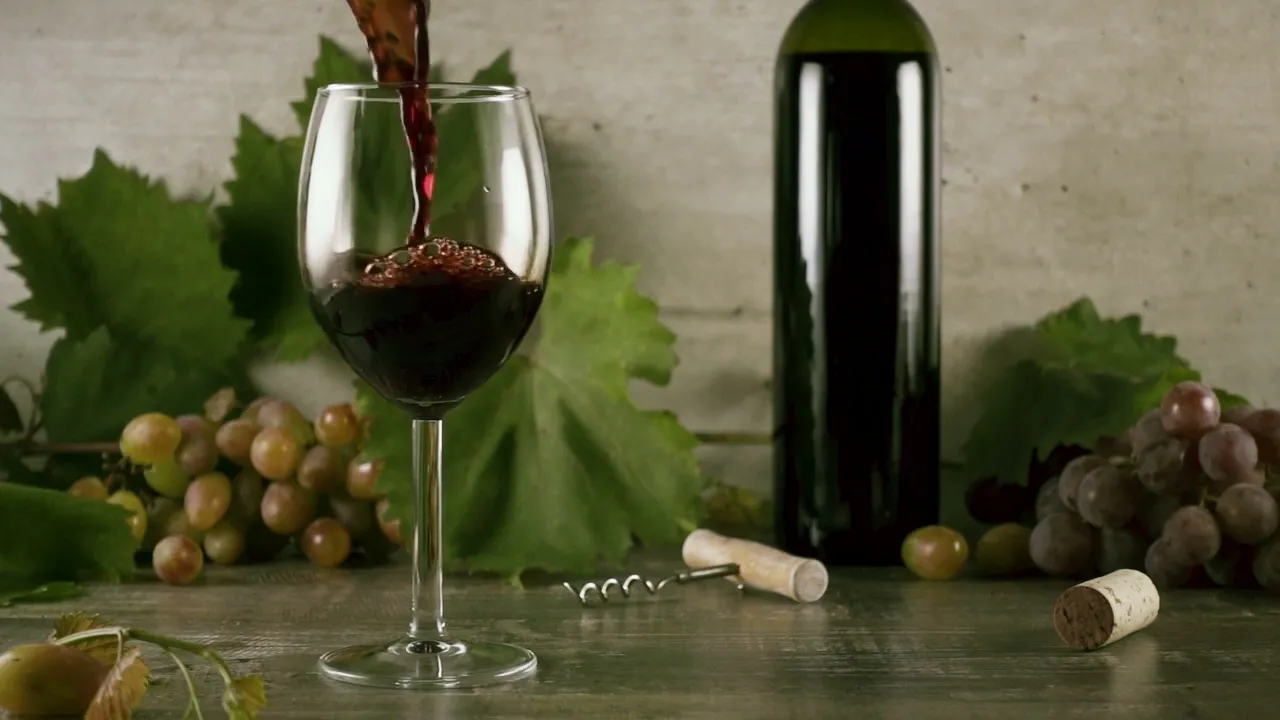 Video de Bespoke Cellars