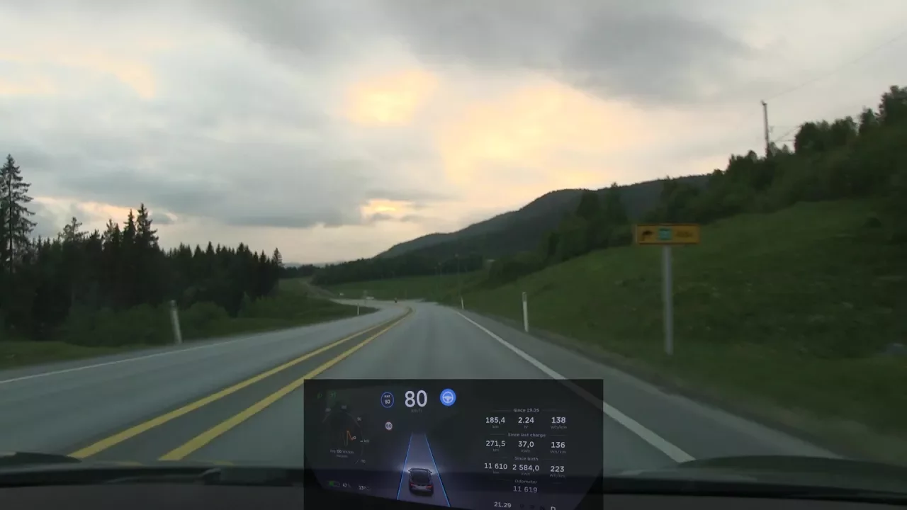 Model S 75D AP2 driving 512 km/318 mi timelapse