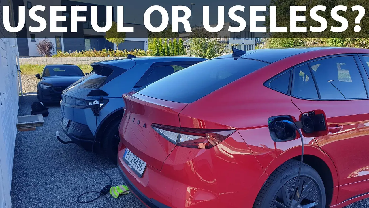 Hyundai Ioniq 5 with V2L giving juice to vs Skoda Enyaq Coupé RS