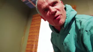 Red Hot Chili Peppers - Look Around [Behind The Scenes Of The Interactive Video] 4