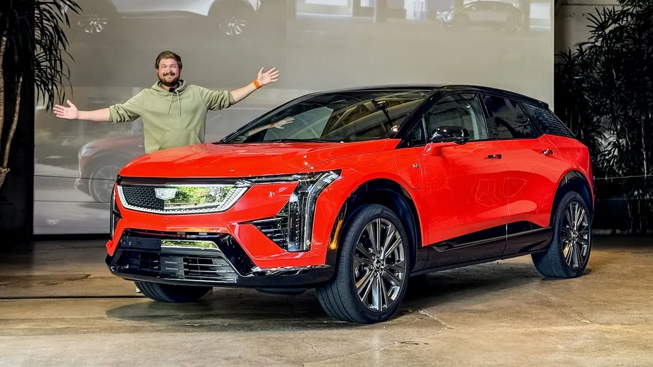 My First Look At The New Electric Cadillac Optiq! Interior / Exterior Tour, Battery, Charging & More
