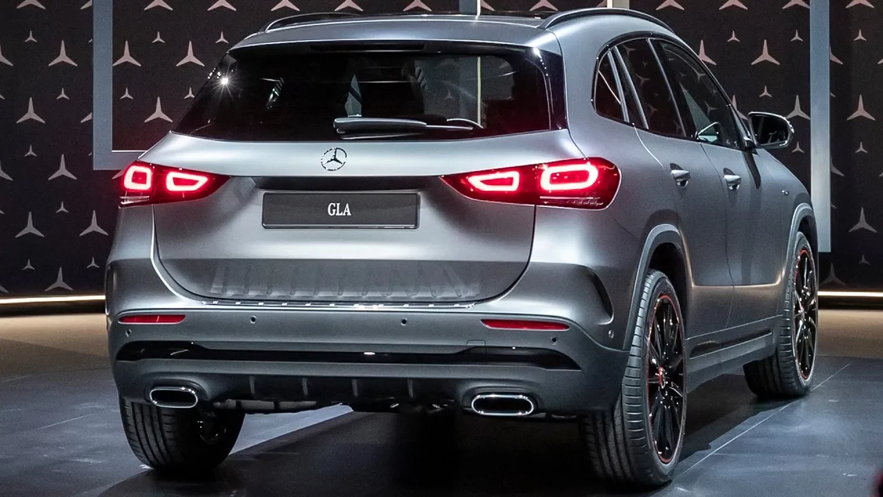 2020 Mercedes GLA - The Best Compact Car?