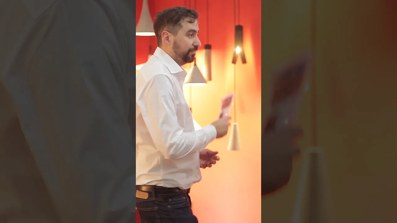 Video de Castelnuovo Diseño