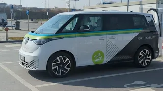(Live) Vw Id Buzz At The Charger