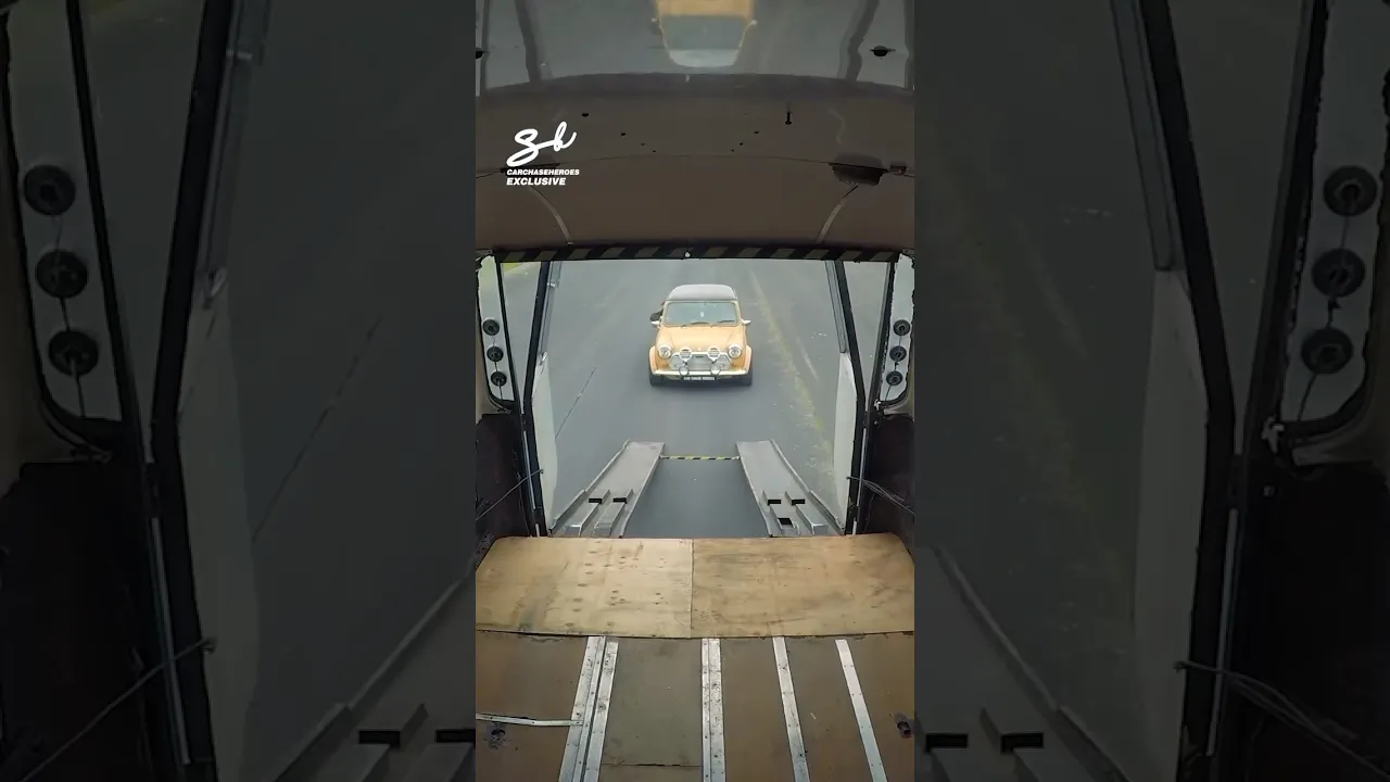 Now you can be part of The Italian Job... 🤯 #movie #extreme #cars