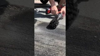 You've been cleaning your car wrong all this time...🤣🧽 #clean #hack #cars