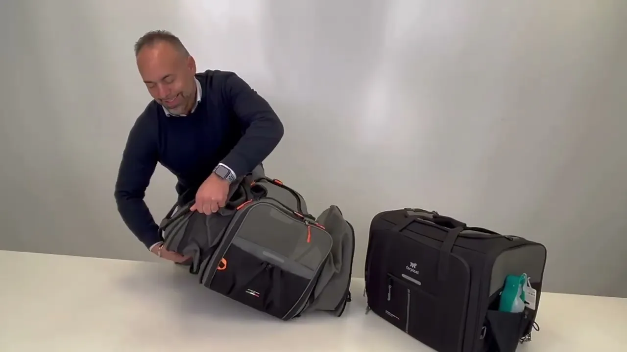 Рюкзак-переноска для собак и кошек Ferplast Voyager Backpack 350 Grey