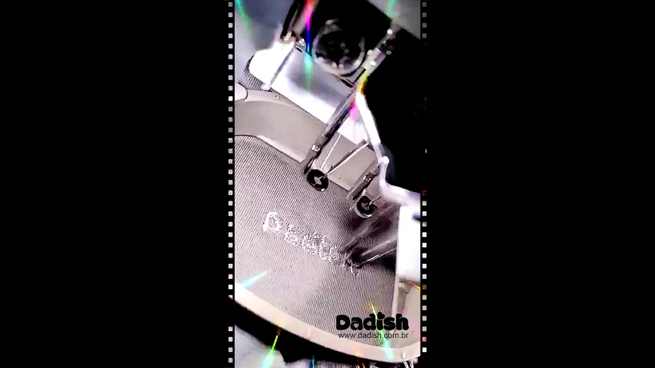 Video de Dadish | Moda Bebê, Infantil e Adulto - Roupas Minimalistas 100% Algodão, Caneladas, Orgânicas e Tintura Natural