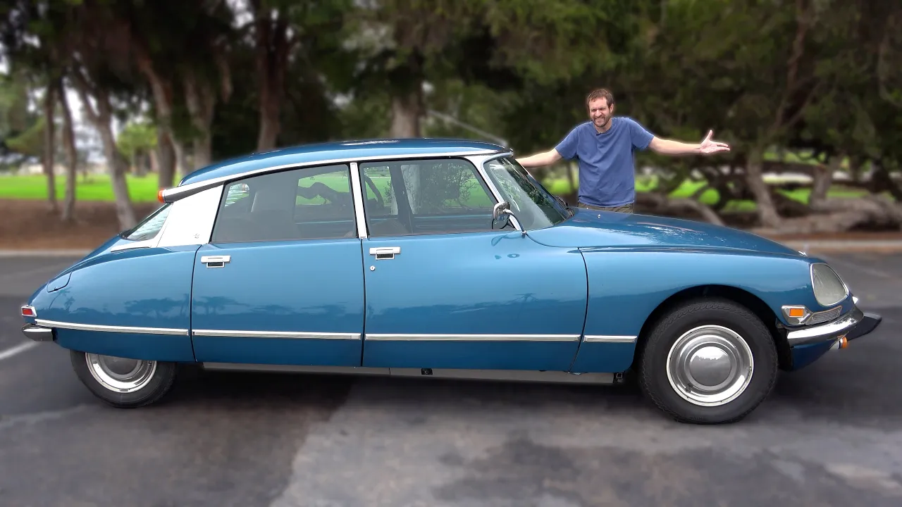 The Citroen DS Is the Ultimate Quirky French Car