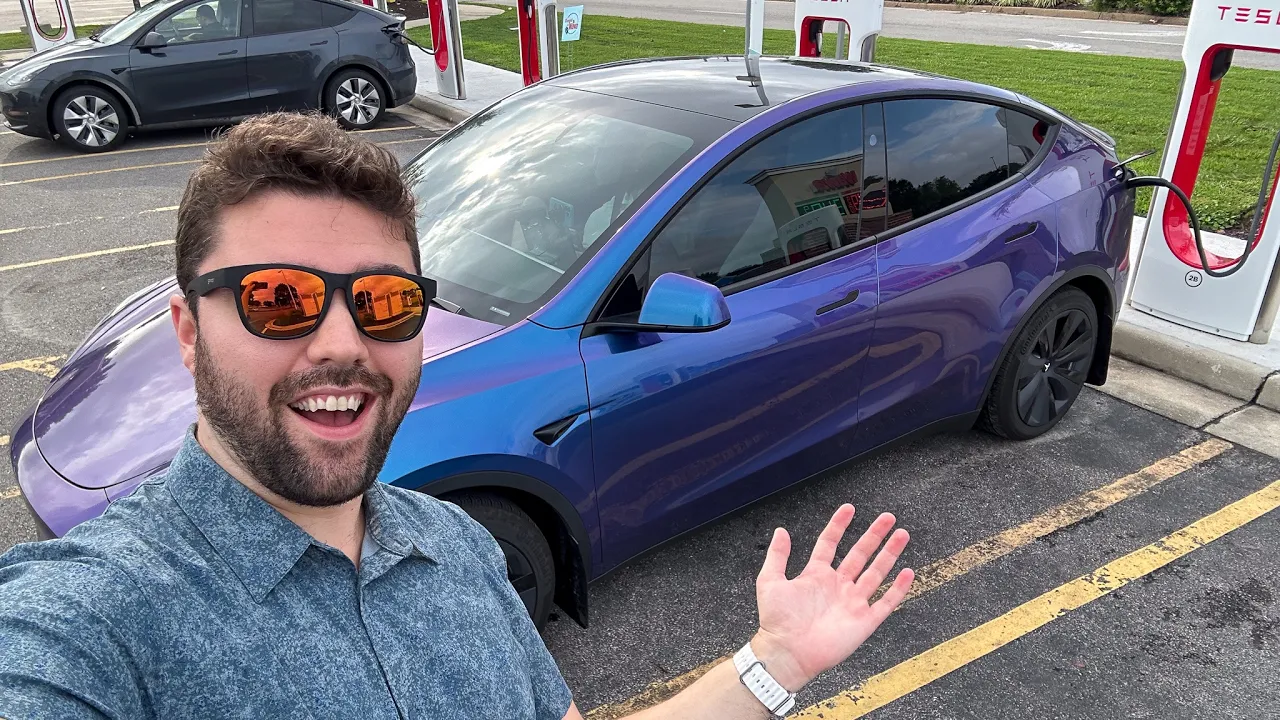 800+ Mile Weekend Trip in Tesla Model Y AWD! Going To The Beach And Checking Out V4 Superchargers