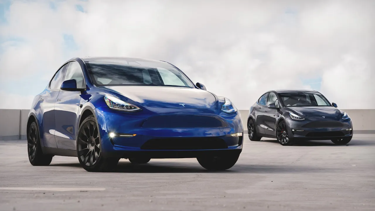 2020 Tesla Model Y Walkaround: What's New for the Interior? | MotorTrend