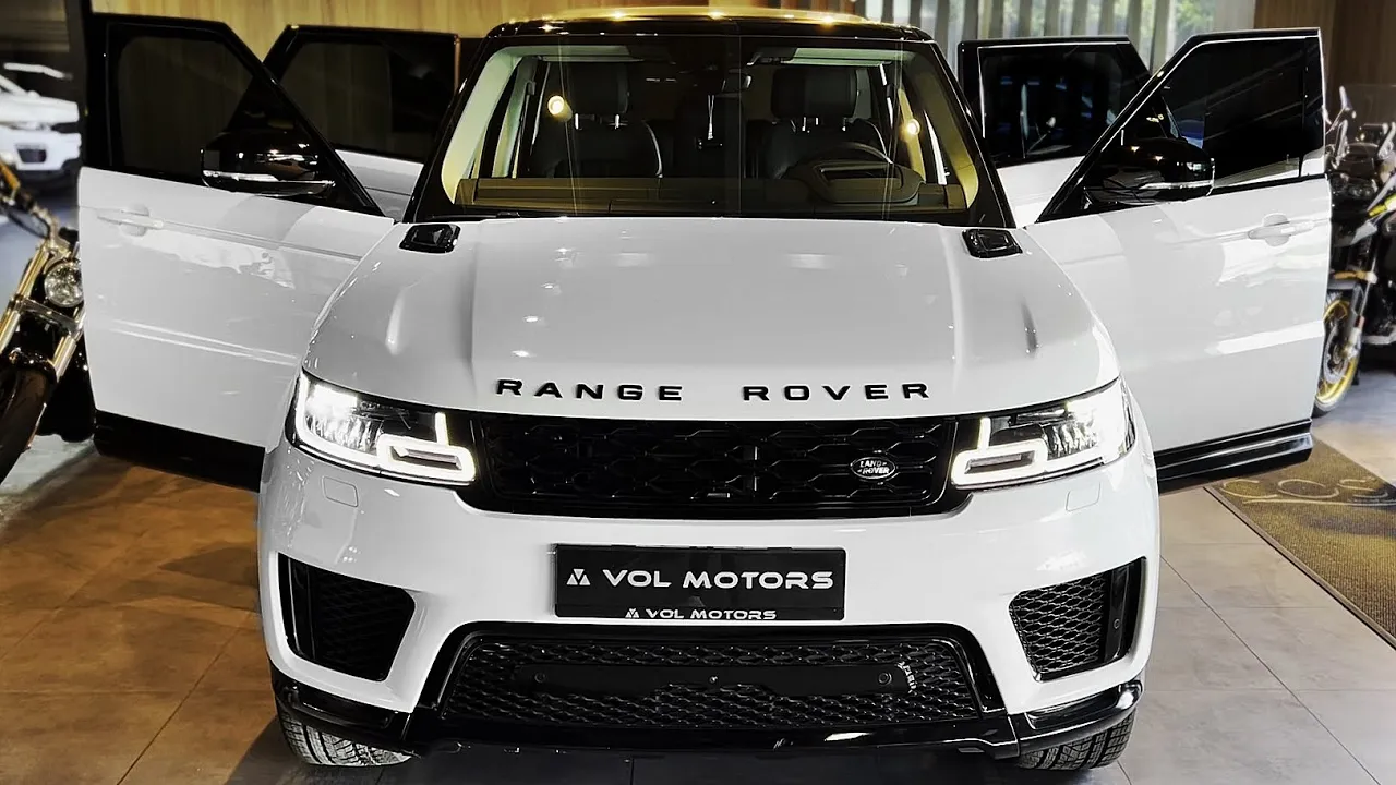 Range Rover Sport (2022) - Splendid Luxury Midsize SUV!