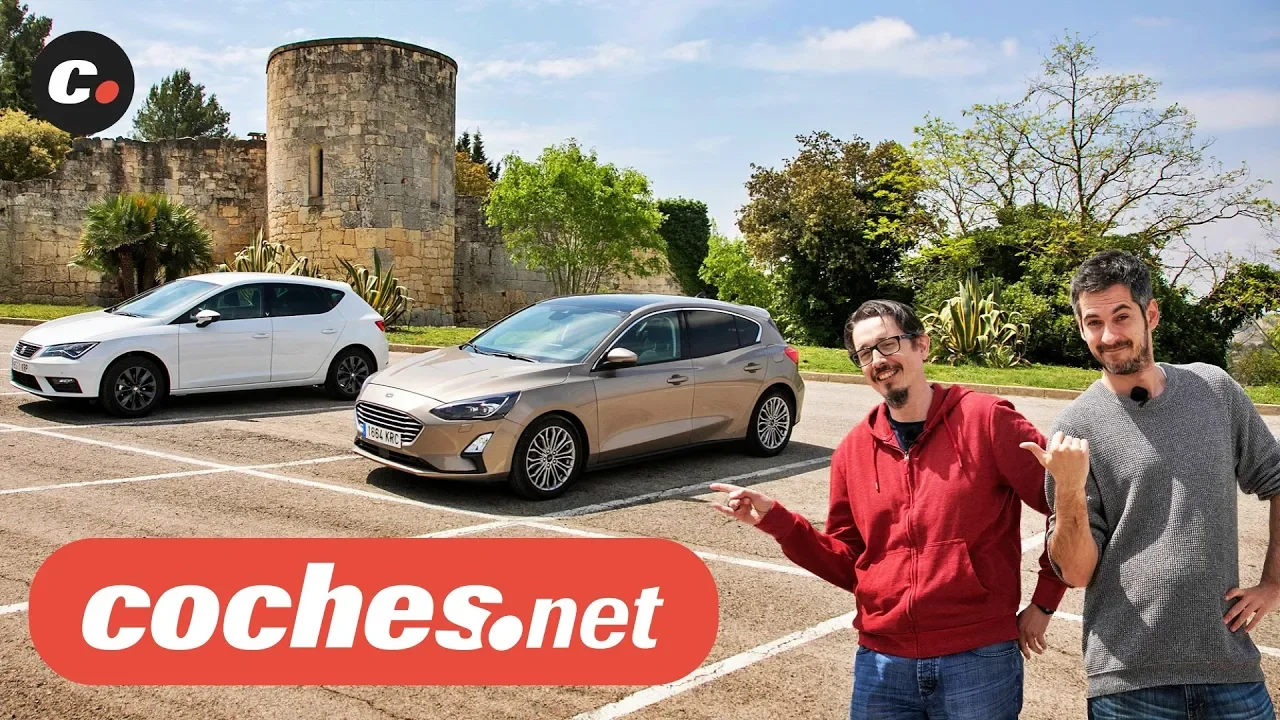 Ford Focus vs Seat León | Prueba Comparativa / Test / Review en español | coches.net