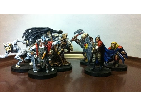 Level Up Does 13: D&D Ravenloft Boardgame miniatures review and paint themes