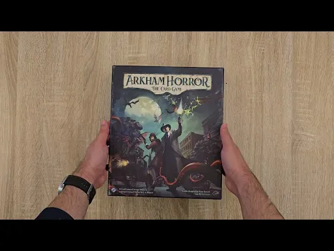 Arkham Horror (The Card Game) Revised Core Set Unboxing and components