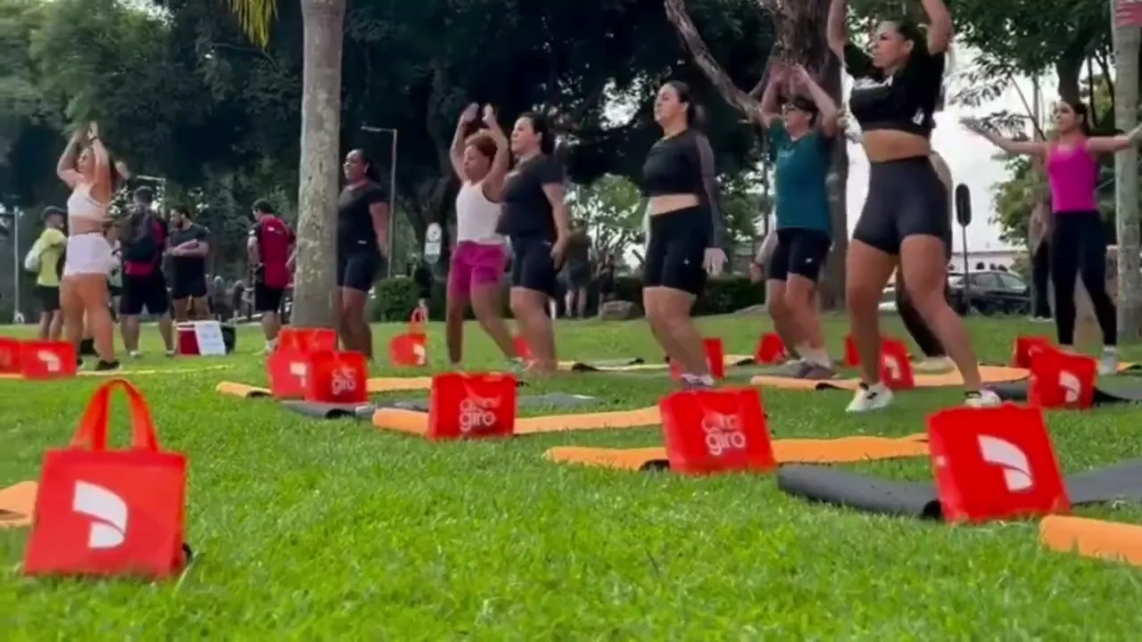 Vídeo de Zalen Moda Fitness