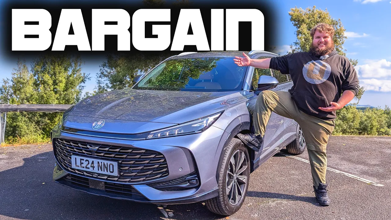 New 2025 MG HS Review | Family Car Bargain