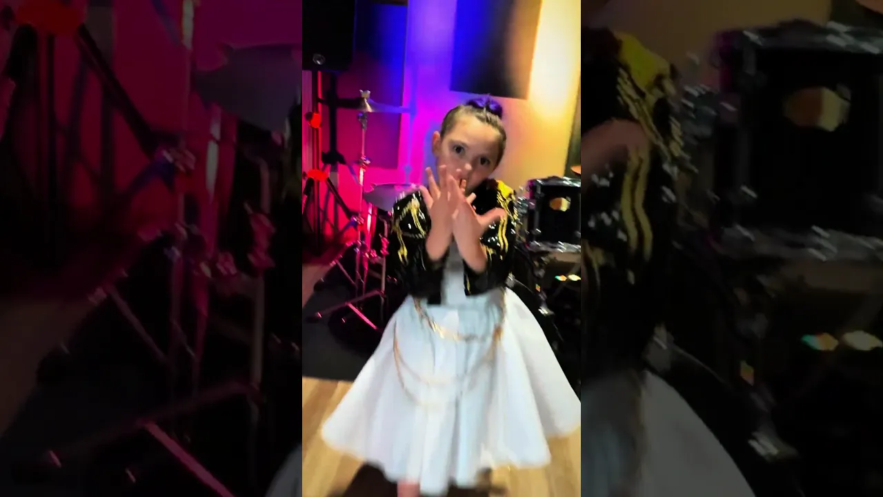 Video de Magic dress