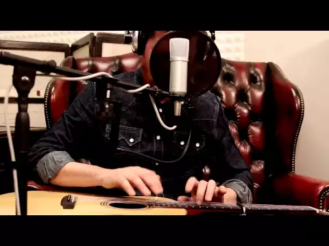 Product video thumbnail for Focusrite iTrack Studio Recording Pack - Lightning