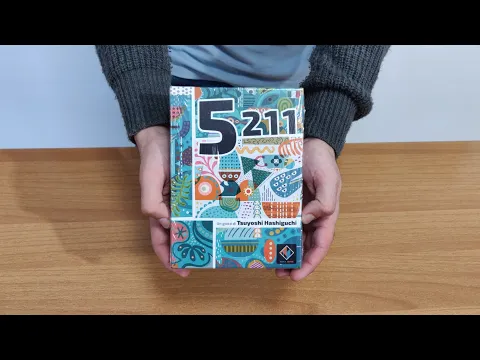 Unboxing di 5211, il gioco di carte