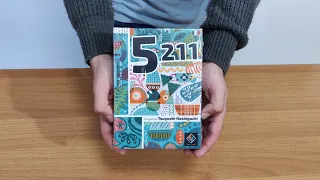 Unboxing di 5211, il gioco di carte