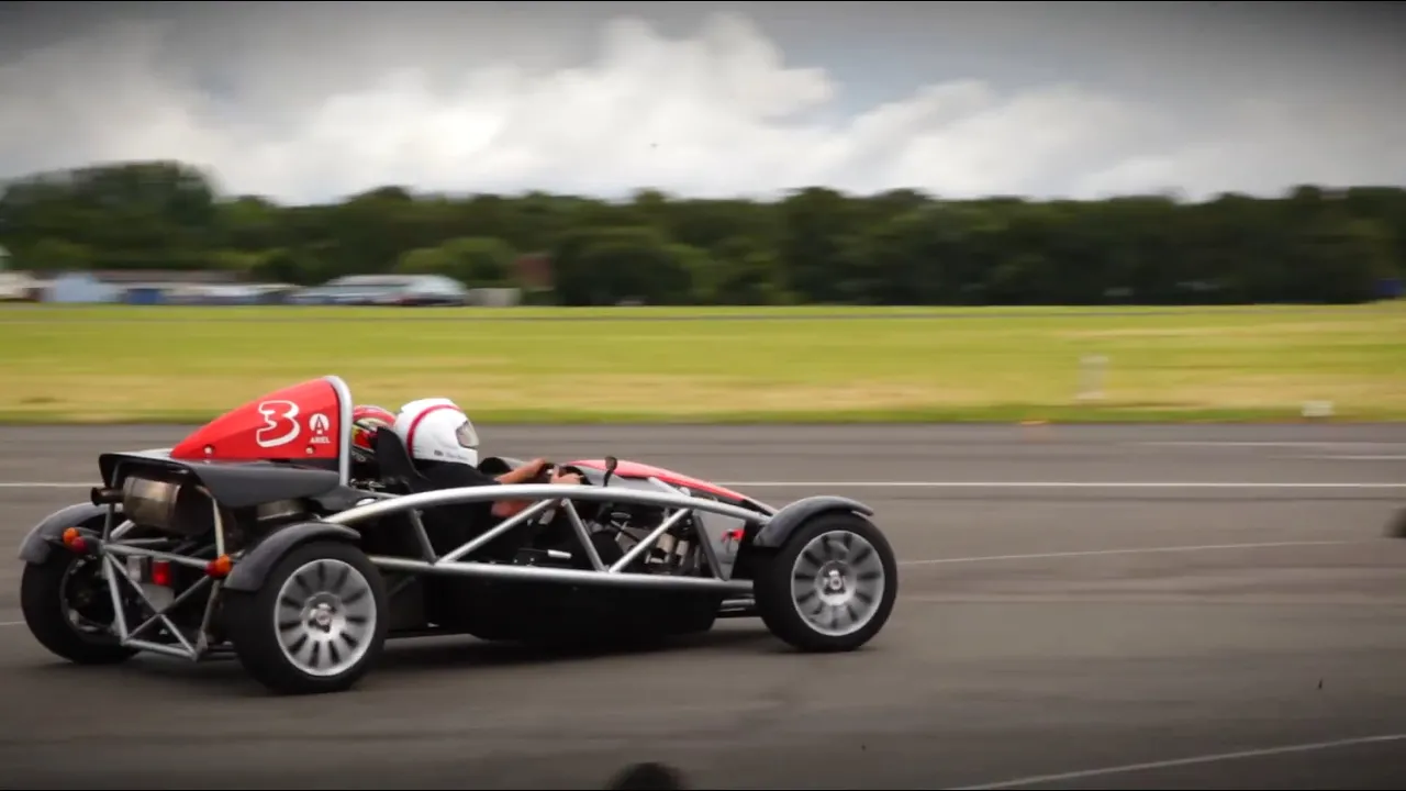 The Perfect Gift For Father's Day | Top Gear Track Experience