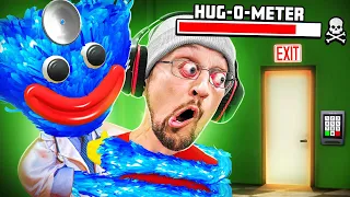 Dr. HUGGY WUGGY the HUG Doctor Game Mod! Hugs too Long = LOSE!  (FGTeeV Funny Escape)