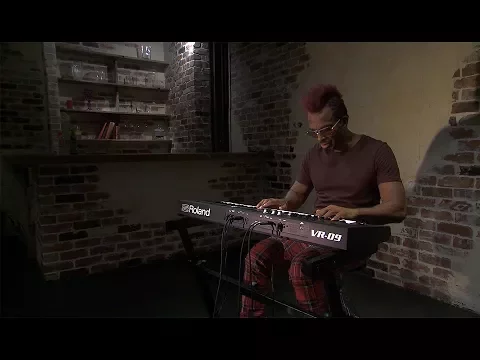 Product video thumbnail for Roland V-Combo VR-09-B 61-Key Stage Performance Keyboard