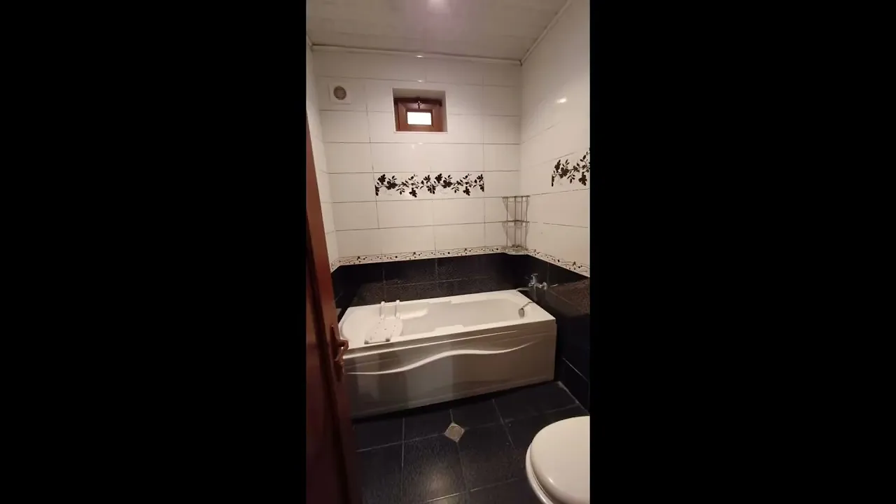 Satılır ev/villa 4 otaqlı 250 m², Ramana q.- (əmlakın videosu)