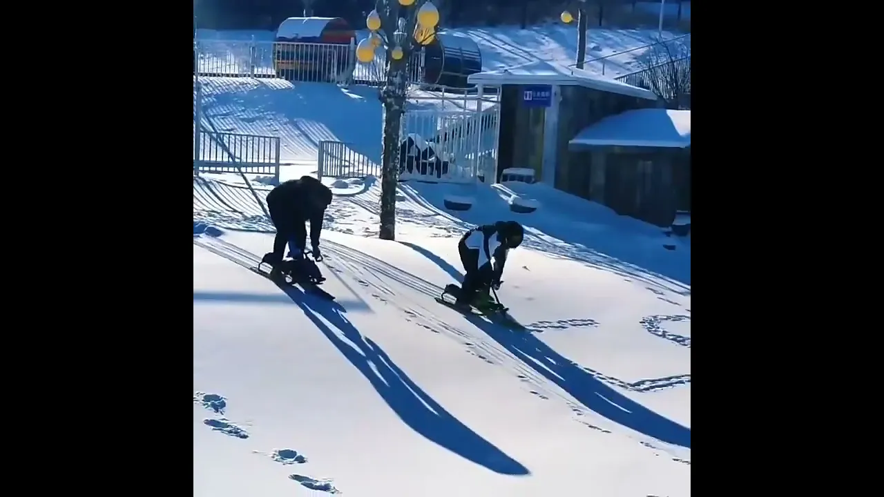 Снегокат со стальной рамой и рулем